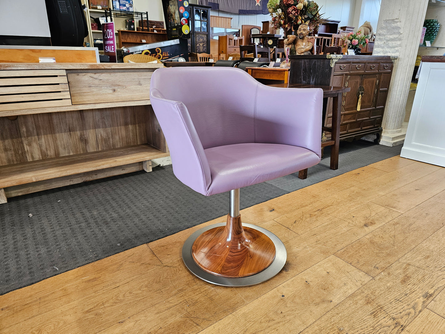 Set of 4 - Porada 'Kelly' Swivel Chairs